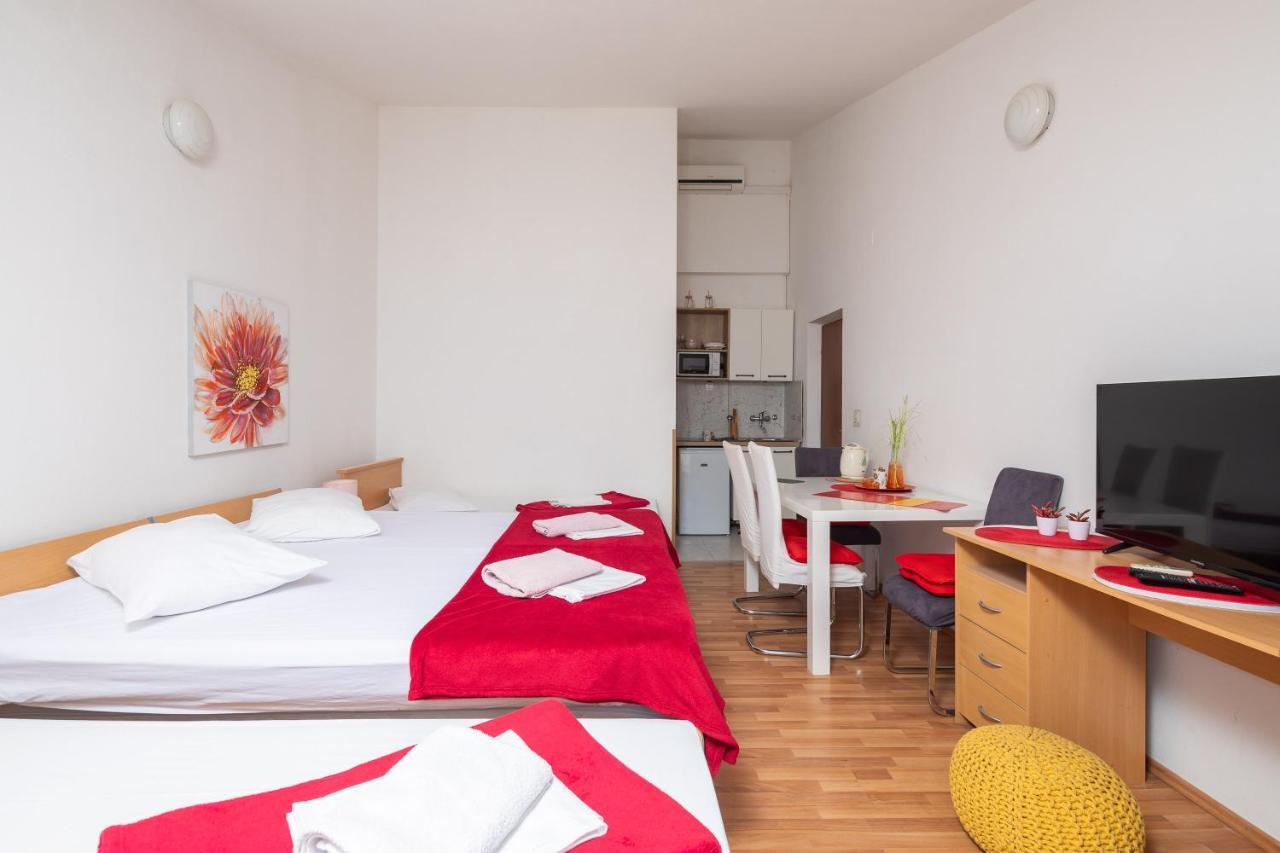 Beach Apartments Borovina Stanici エクステリア 写真